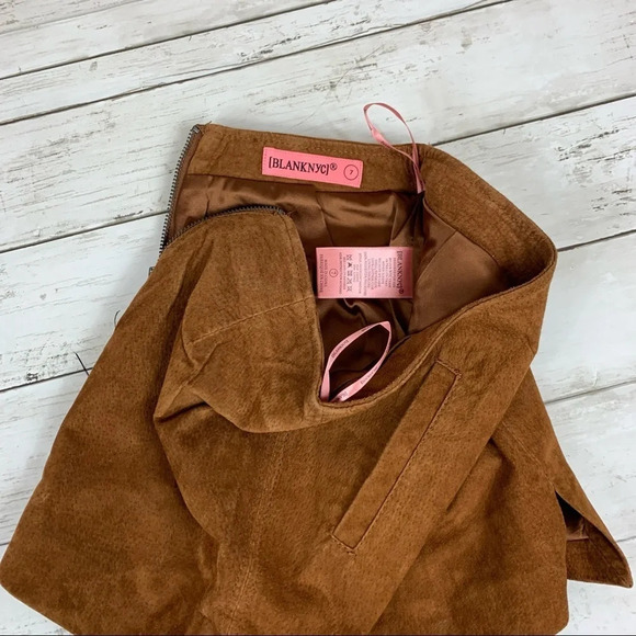 Blank NYC Suede Caramel Tan Brown Mini Skirt - Picture 8 of 8